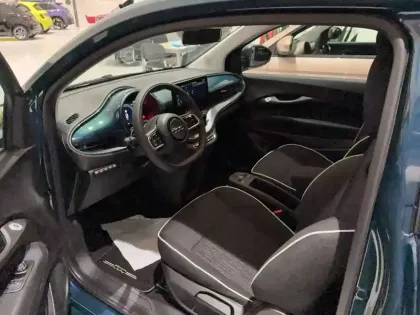 Photo 38 Fiat 500  e 95 ch