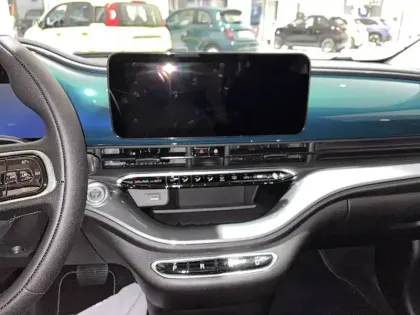 Photo 6 Fiat 500  e 95 ch