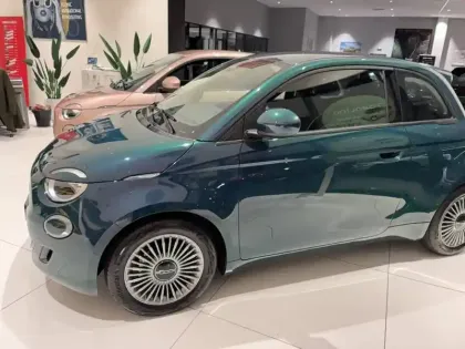 Photo 42 Fiat 500  e 95 ch