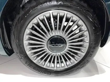 Photo 9 Fiat 500  e 95 ch