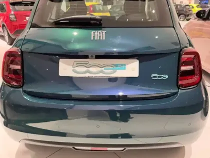 Photo 48 Fiat 500  e 95 ch