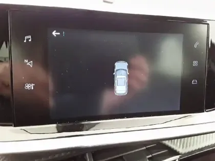 Photo 37 Peugeot 2008  BlueHDi 130 S&S EAT8