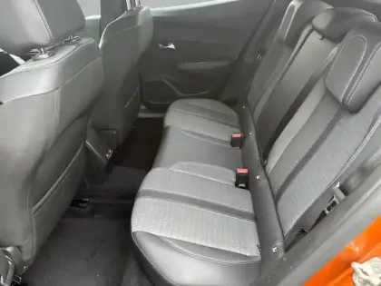 Photo 11 Peugeot 2008  BlueHDi 130 S&S EAT8