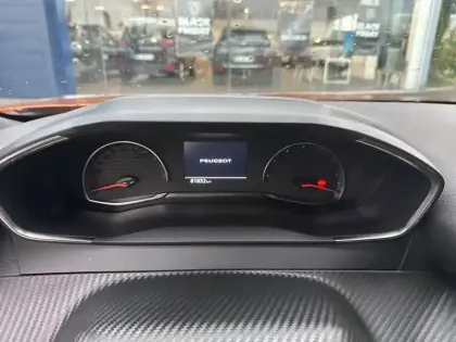 Photo 9 Peugeot 2008  BlueHDi 130 S&S EAT8