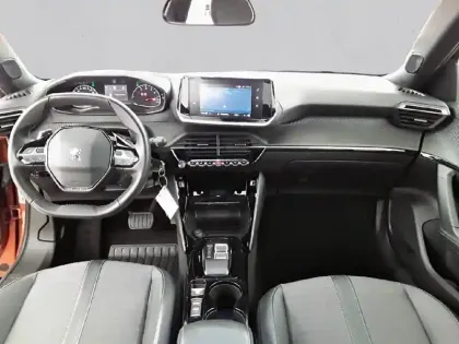 Photo 27 Peugeot 2008  BlueHDi 130 S&S EAT8