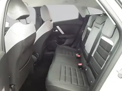 Photo 11 Citroën C4  Hybride 136 e-DCS6