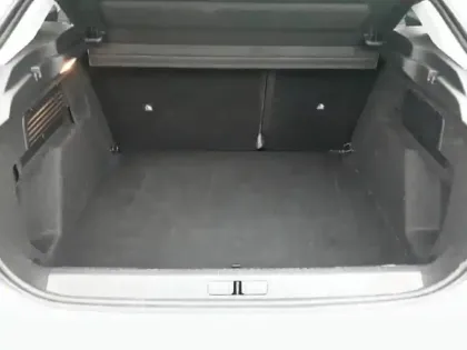 Photo 20 Citroën C4  Hybride 136 e-DCS6