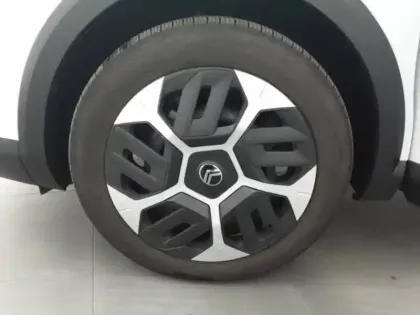 Photo 11 Citroën C4  Hybride 136 e-DCS6