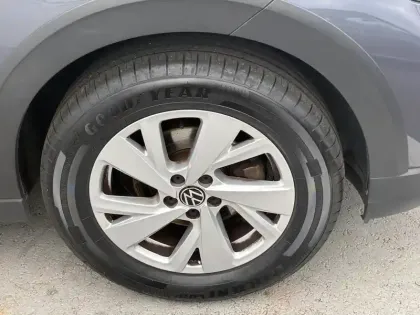 Photo 11 Volkswagen Taigo  1.0 TSI 110 DSG7