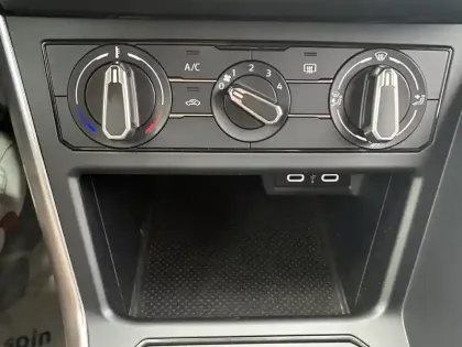 Photo 13 Volkswagen Taigo  1.0 TSI 110 DSG7