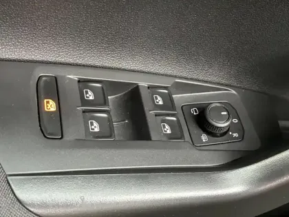 Photo 23 Volkswagen Taigo  1.0 TSI 110 DSG7