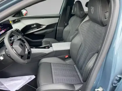 Photo 55 Peugeot 3008  Hybrid 145 e-DCS6