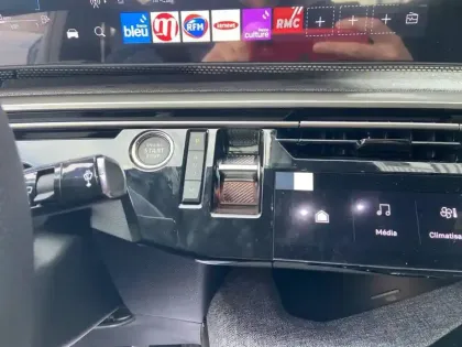 Photo 51 Peugeot 3008  Hybrid 145 e-DCS6