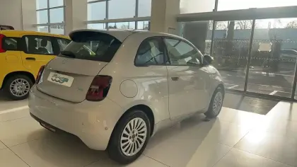 Photo 25 Fiat 500  e 118 ch