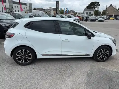 Photo 5 Renault Clio  E-Tech full hybrid 145 ch GSR2