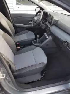 Photo 13 Dacia Jogger  Hybrid 140 7 places GSR2