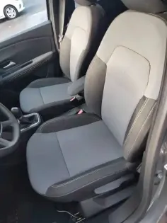 Photo 8 Dacia Jogger  Hybrid 140 7 places GSR2