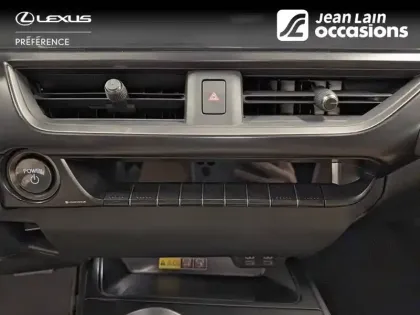 Photo 33 Lexus UX  300h 2WD