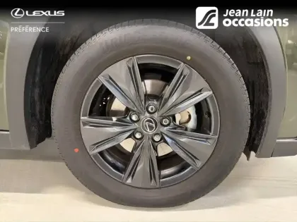 Photo 8 Lexus UX  300h 2WD