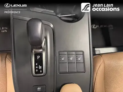 Photo 12 Lexus UX  300h 2WD