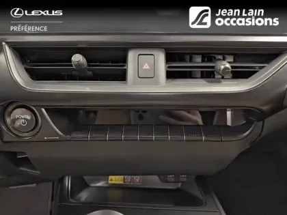 Photo 13 Lexus UX  300h 2WD