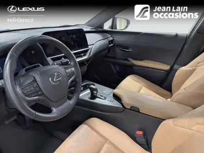 Photo 30 Lexus UX  300h 2WD