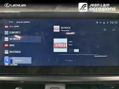 Photo 35 Lexus UX  300h 2WD