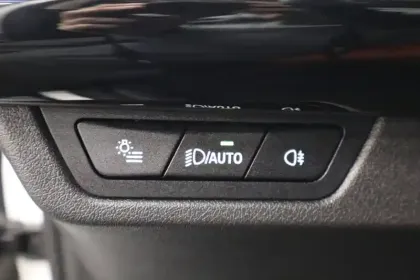 Photo 33 BMW X1  sDrive 20i 170ch DKG7