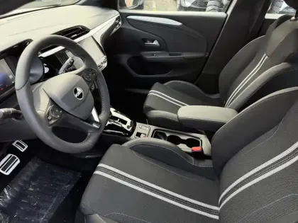 Photo 23 Opel Corsa  1.2 Turbo 100 ch BVA8