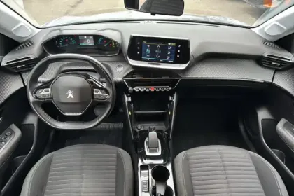 Photo 17 Peugeot 208  Electrique 50 kWh 136ch