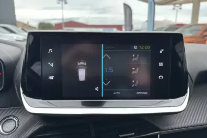 Photo 20 Peugeot 208  Electrique 50 kWh 136ch