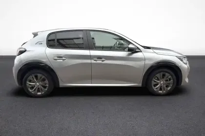 Photo 6 Peugeot 208  Electrique 50 kWh 136ch