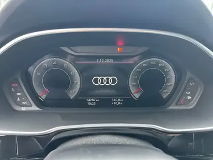 Photo 15 Audi Q3  35 TFSI 150 ch S tronic 7