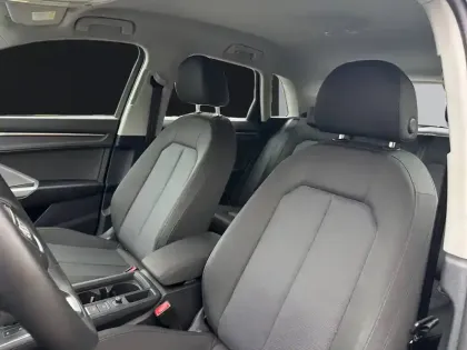 Photo 28 Audi Q3  35 TFSI 150 ch S tronic 7