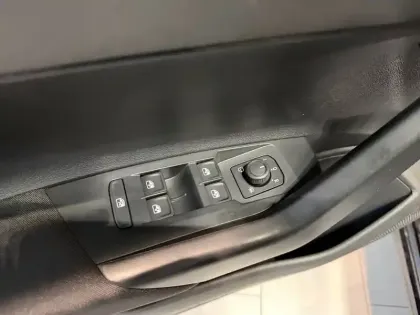 Photo 16 Volkswagen Polo  1.0 MPI 80 S&S BVM5