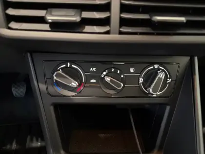 Photo 18 Volkswagen Polo  1.0 MPI 80 S&S BVM5