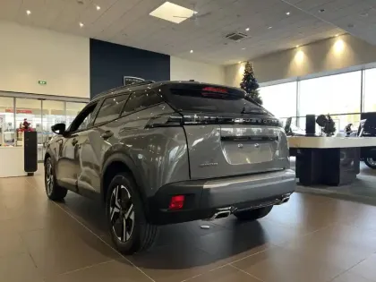 Photo 4 Peugeot 2008  Hybrid 145 e-DCS6