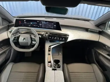 Photo 10 Peugeot 3008  Hybrid 136 e-DCS6