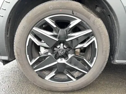 Photo 14 Peugeot 3008  Hybrid 136 e-DCS6