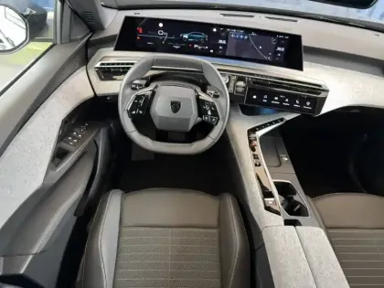 Photo 12 Peugeot 3008  Hybrid 136 e-DCS6