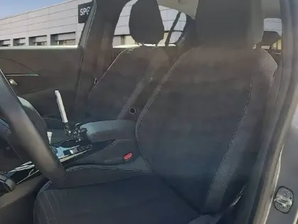 Photo 8 Peugeot 208  Electrique 50 kWh 136ch