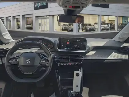 Photo 7 Peugeot 208  Electrique 50 kWh 136ch