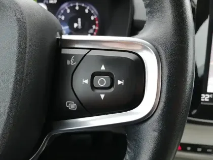 Photo 12 Volvo Xc40  T2 129 ch Geartronic 8