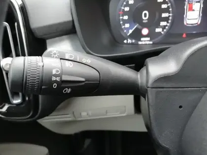 Photo 15 Volvo Xc40  T2 129 ch Geartronic 8