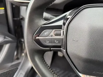 Photo 18 Peugeot 3008  BlueHDi 130ch S&S BVM6 Active Pack