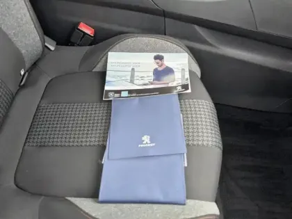 Photo 15 Peugeot 3008  BlueHDi 130ch S&S BVM6 Active Pack