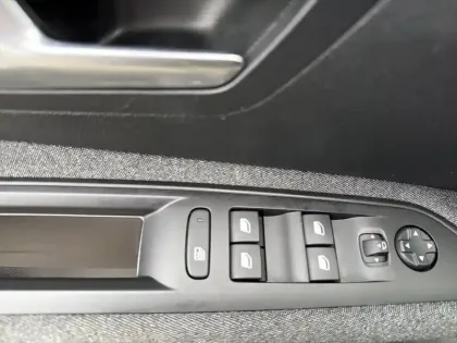 Photo 19 Peugeot 3008  BlueHDi 130ch S&S BVM6 Active Pack