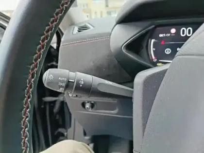 Photo 16 DS DS 3 DS3 Crossback PureTech 100 BVM6 Performance Line