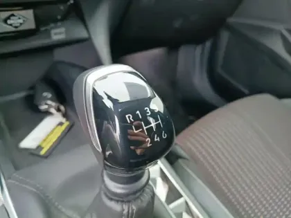 Photo 23 DS DS 3 DS3 Crossback PureTech 100 BVM6 Performance Line