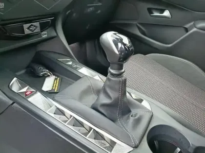 Photo 12 DS DS 3 DS3 Crossback PureTech 100 BVM6 Performance Line